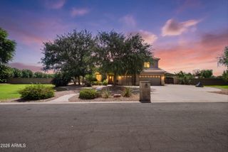 241 S Equestrian Court, Gilbert, AZ 85296