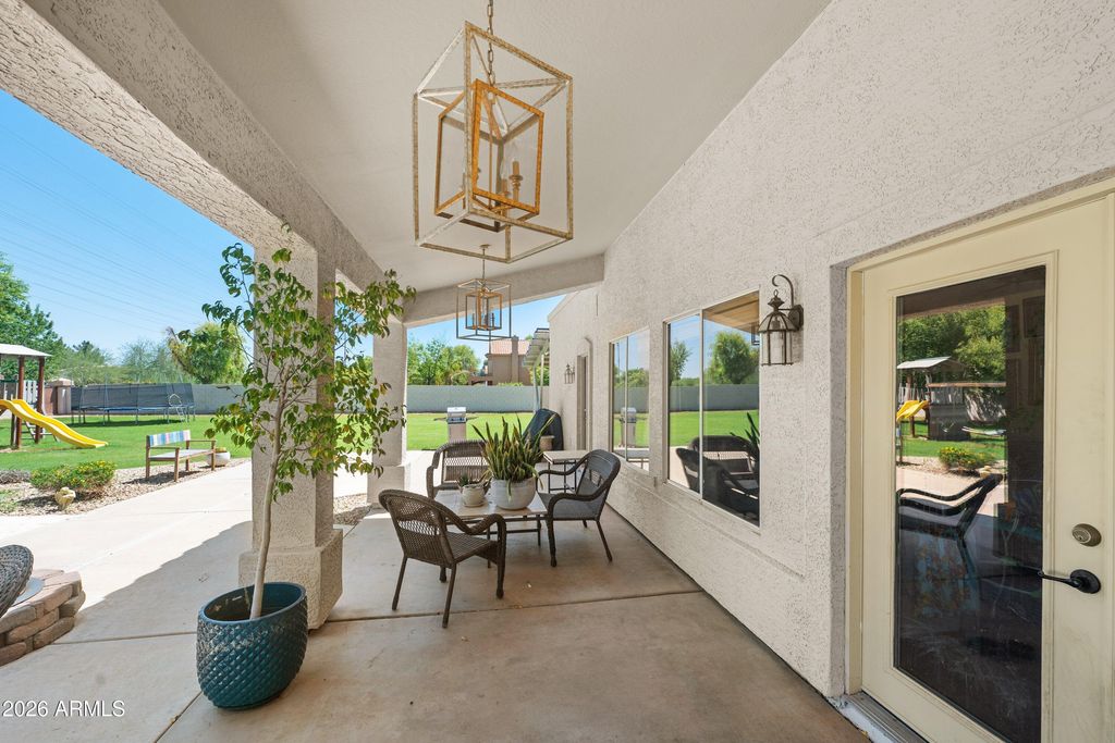241 S Equestrian Court, Gilbert, AZ 85296 — photo 5