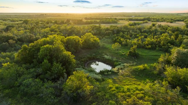 3575 Westwood RD, Lockhart, TX 78644