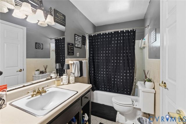 12311 PARKER Ln, Chester, VA 23831