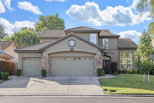 4240 Pinehurst Cir, Stockton, CA 95219