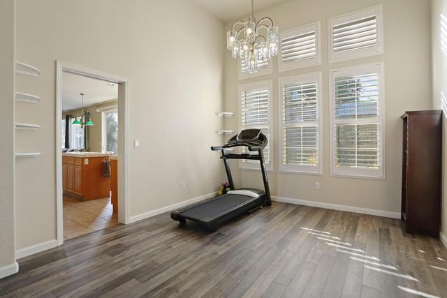 4240 Pinehurst Cir, Stockton, CA 95219