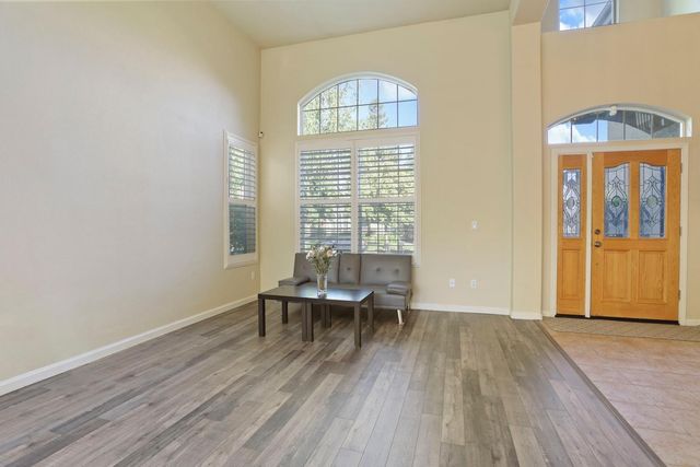 4240 Pinehurst Cir, Stockton, CA 95219