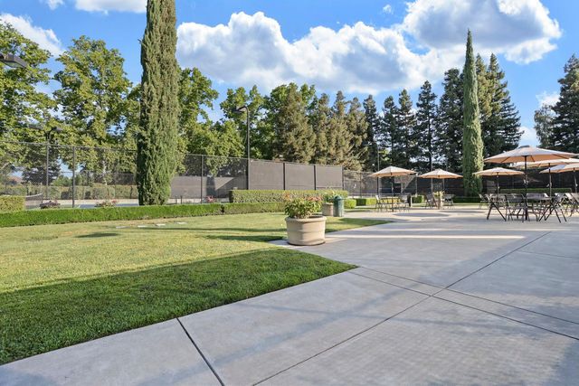 4240 Pinehurst Cir, Stockton, CA 95219