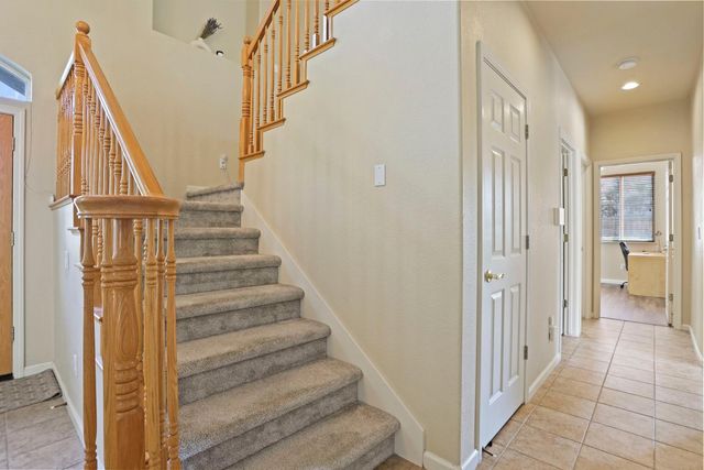 4240 Pinehurst Cir, Stockton, CA 95219