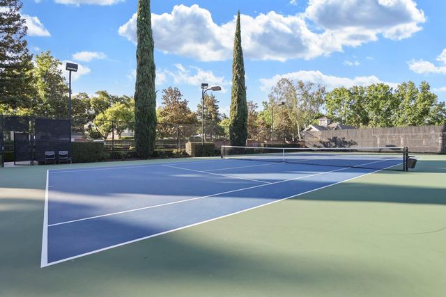 4240 Pinehurst Cir, Stockton, CA 95219