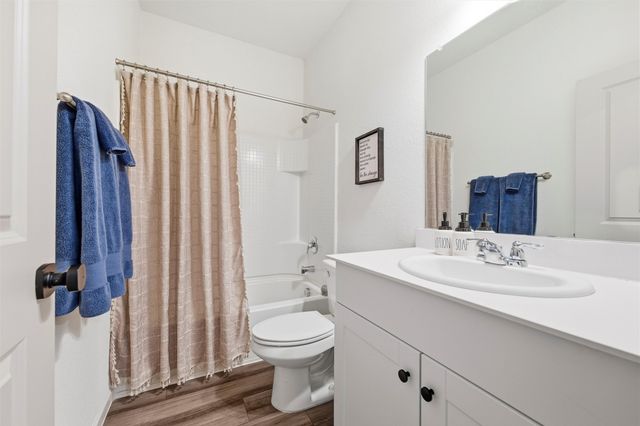 2616 Beech Creek Road, Glenn Heights, TX 75154