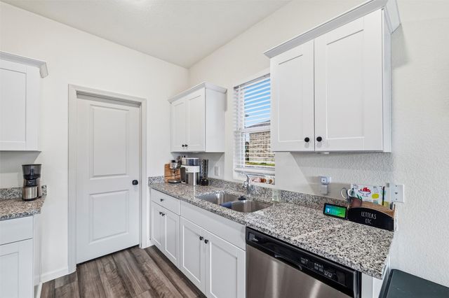 2616 Beech Creek Road, Glenn Heights, TX 75154