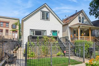 2016 N WHIPPLE Street, Chicago, IL 60647