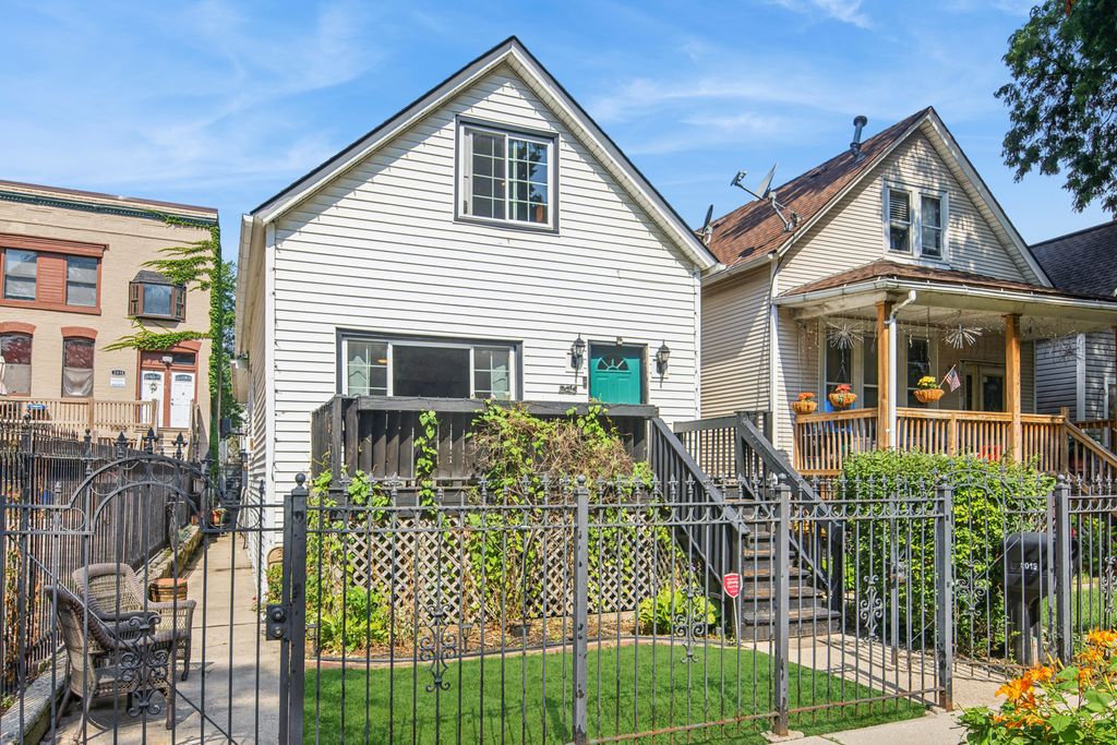 2016 N WHIPPLE Street, Chicago, IL 60647
