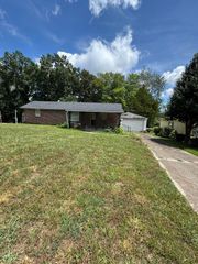 175 S Robinson Drive, Somerset, KY 42501