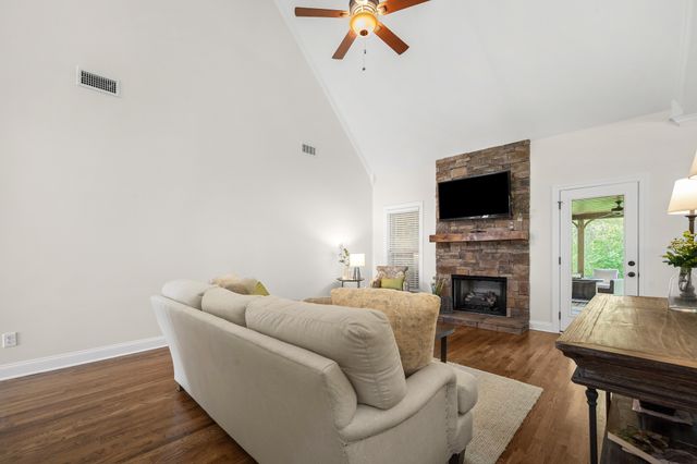 3023 Columnar Ct, Murfreesboro, TN 37129