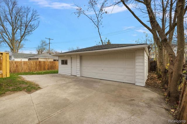 1888 Griffith Avenue, Berkley, MI 48072