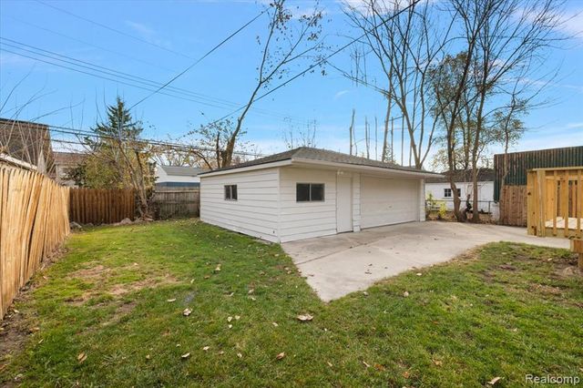 1888 Griffith Avenue, Berkley, MI 48072