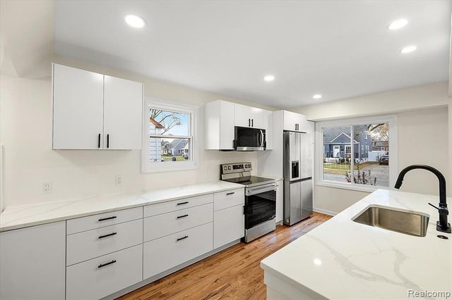 1888 Griffith Avenue, Berkley, MI 48072