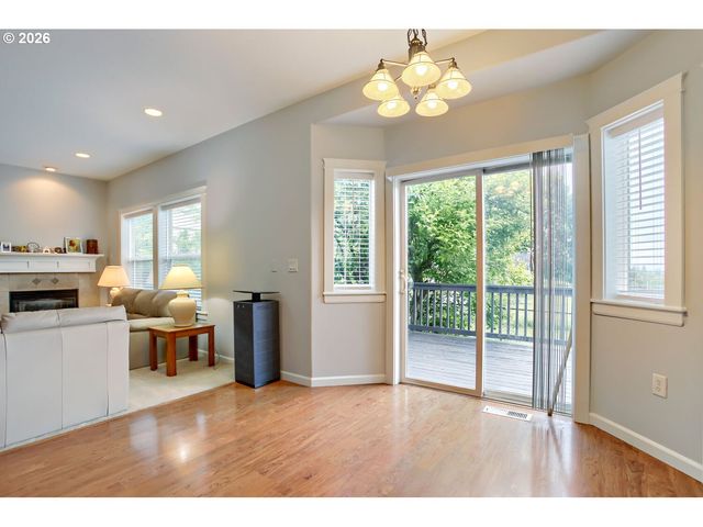 9113 Se NORTHPOINT Ct, Happy Valley, OR 97086