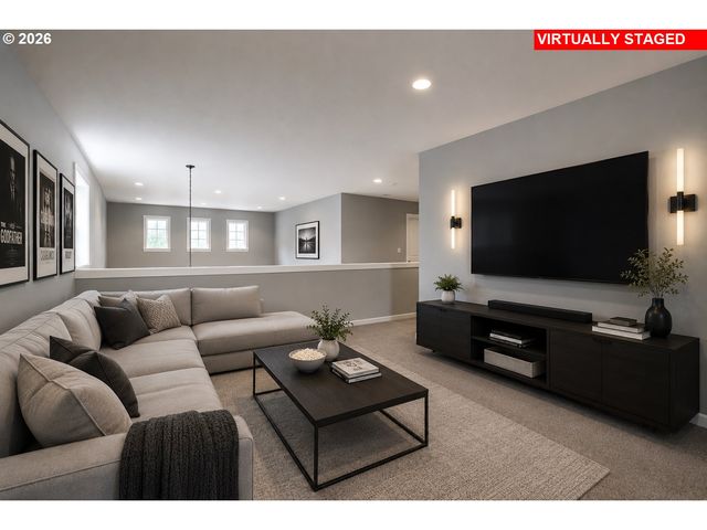9113 Se NORTHPOINT Ct, Happy Valley, OR 97086