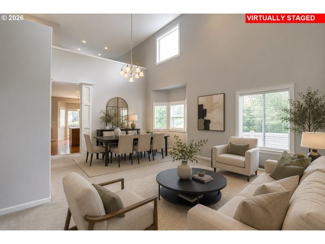 9113 Se NORTHPOINT Ct, Happy Valley, OR 97086