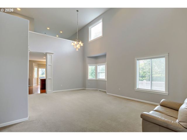 9113 Se NORTHPOINT Ct, Happy Valley, OR 97086
