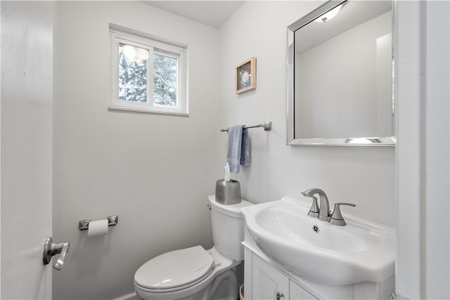 820 Bethany Drive, Mt Lebanon, PA 15243