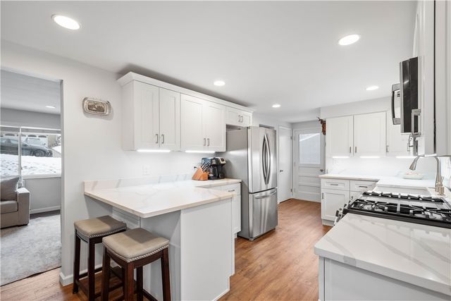 820 Bethany Drive, Mt Lebanon, PA 15243