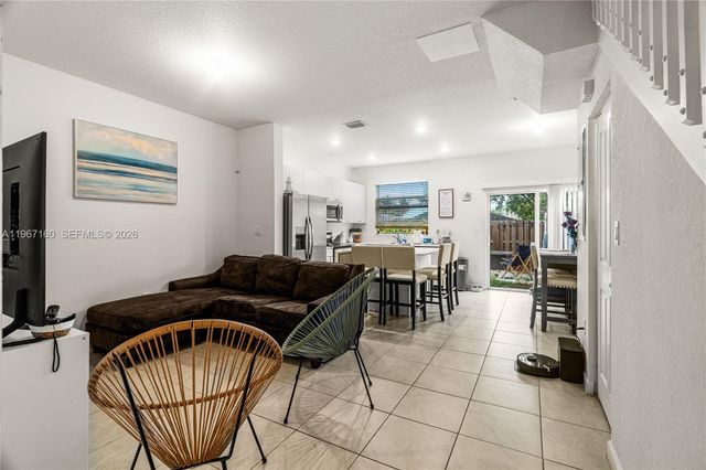 12121 NW 23rd Ct, Miami, FL 33167