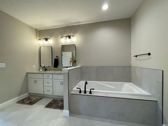 793 Ravenstone Drive, Lafayette, IN 47909