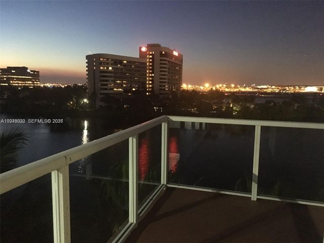 5091 NW 7th St 602, Miami, FL 33126