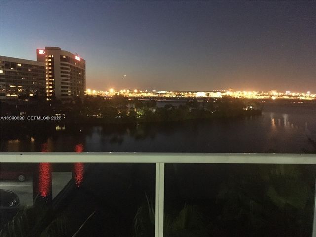 5091 NW 7th St 602, Miami, FL 33126