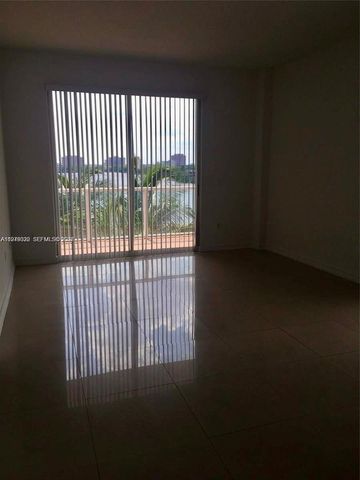 5091 NW 7th St 602, Miami, FL 33126