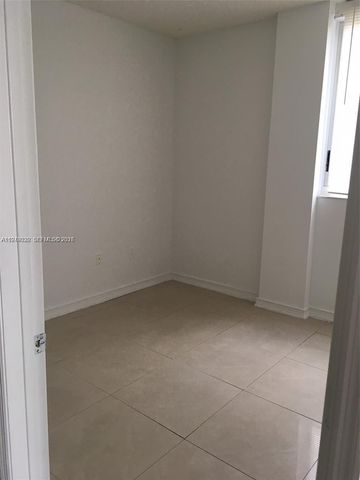 5091 NW 7th St 602, Miami, FL 33126