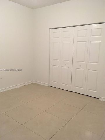 5091 NW 7th St 602, Miami, FL 33126