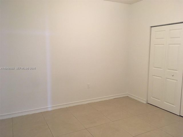 5091 NW 7th St 602, Miami, FL 33126