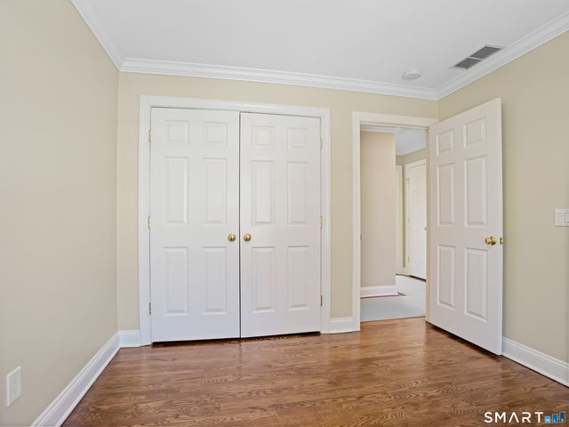 86 Forest Street S, New Canaan, CT 06840