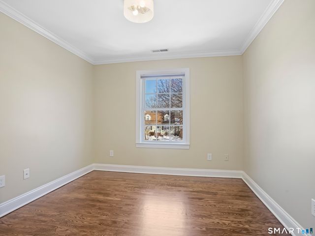 86 Forest Street S, New Canaan, CT 06840