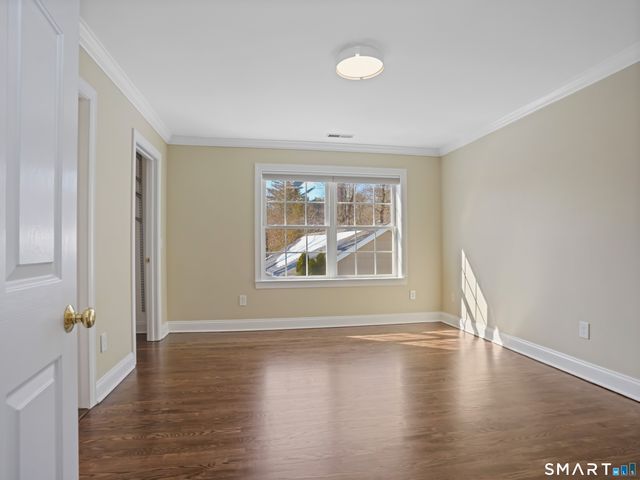 86 Forest Street S, New Canaan, CT 06840