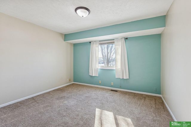 1811 Brenda Drive, Bellevue, NE 68005