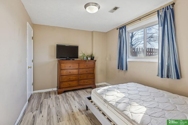 1811 Brenda Drive, Bellevue, NE 68005