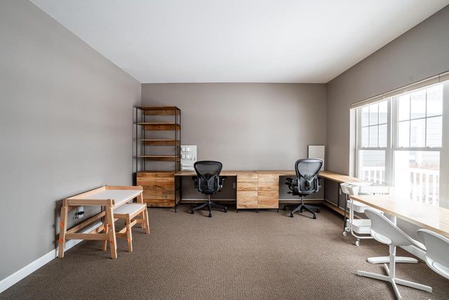 11945 N Sandhill CIRCLE, Mequon, WI 53092