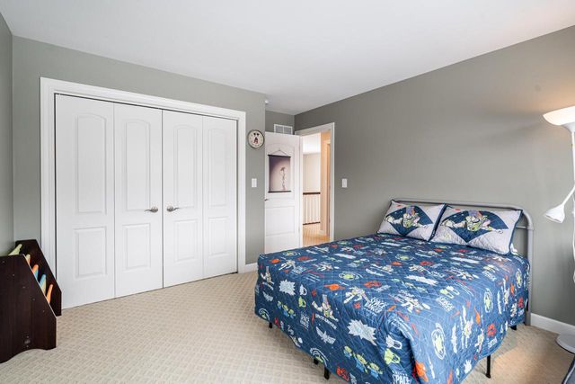 11945 N Sandhill CIRCLE, Mequon, WI 53092