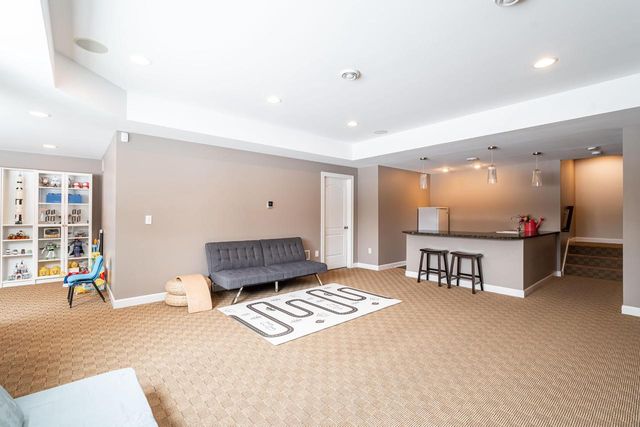 11945 N Sandhill CIRCLE, Mequon, WI 53092