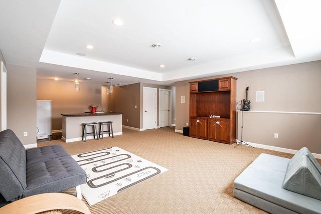 11945 N Sandhill CIRCLE, Mequon, WI 53092