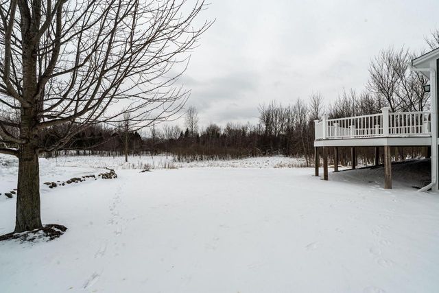 11945 N Sandhill CIRCLE, Mequon, WI 53092