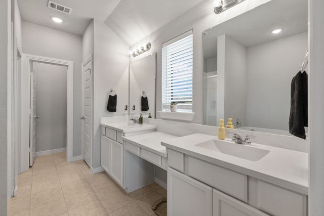 1561 Sugarberry Drive, Forney, TX 75126