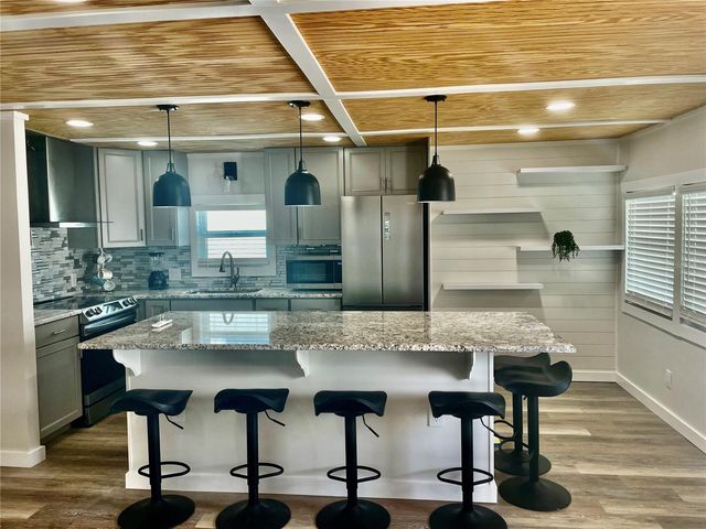 3710 GULF OF MEXICO DRIVE E22, Longboat Key, FL 34228