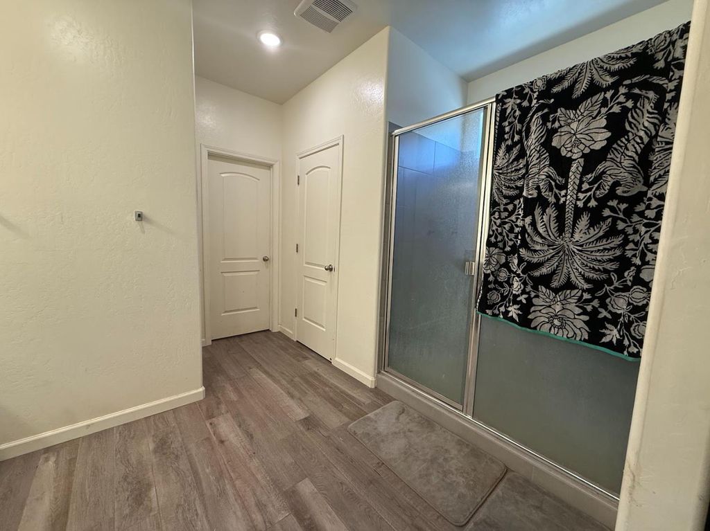 Image 7 of property listing at 2778 Jasmine Avenue, Reedley, CA 93654