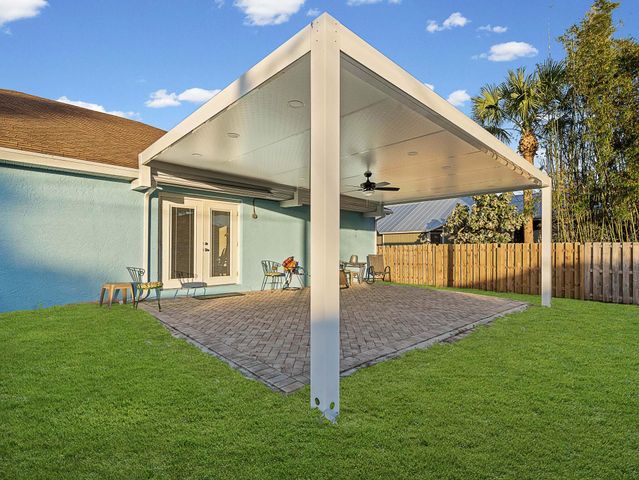 982 SW Worcester Lane, Port St. Lucie, Port St Lucie, FL 34953