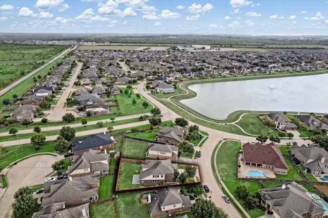 16123 Laura Beth Drive, Hockley, TX 77447