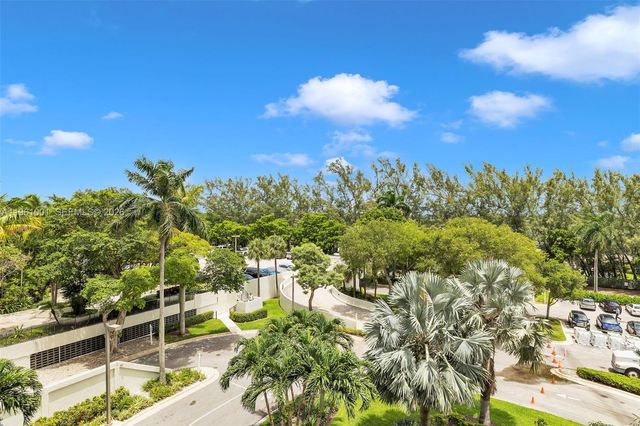 3200 N Port Royale Dr N 511, Fort Lauderdale, FL 33308