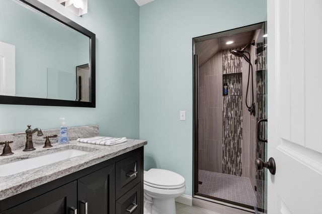 1313 Canal Shore Drive SW, Le Claire, IA 52753